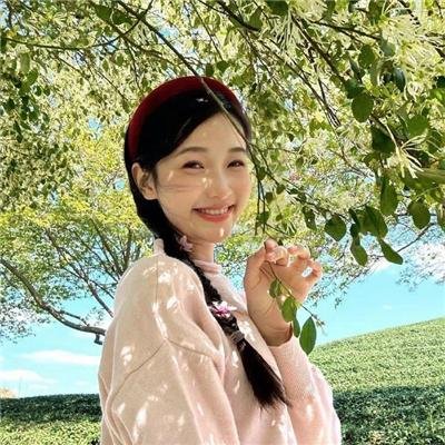 麻辣老师1这个女生有点冷