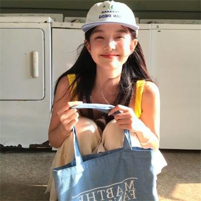 背带短裤丧尸来袭